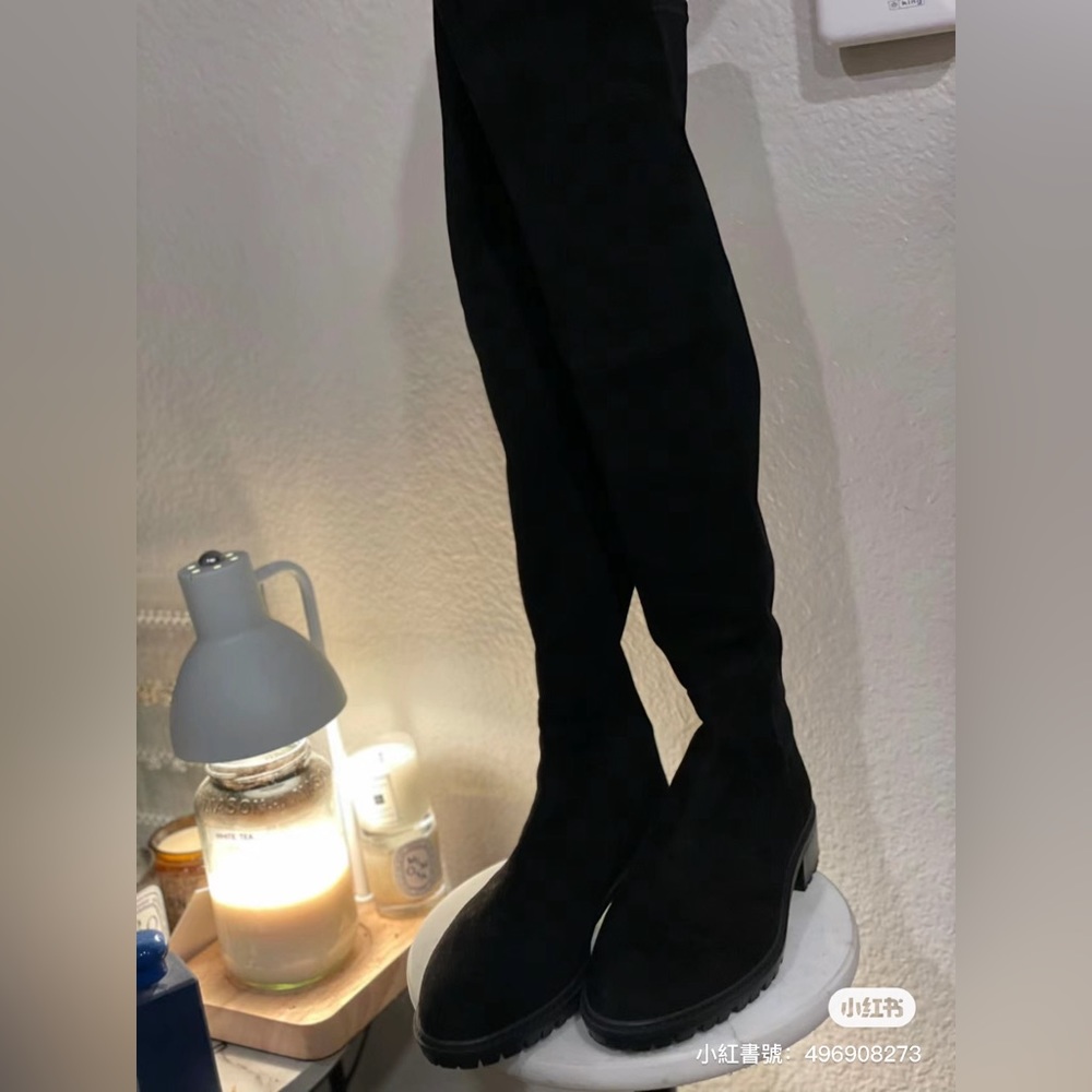 Stuart Weitzman Suede 5050 US 6